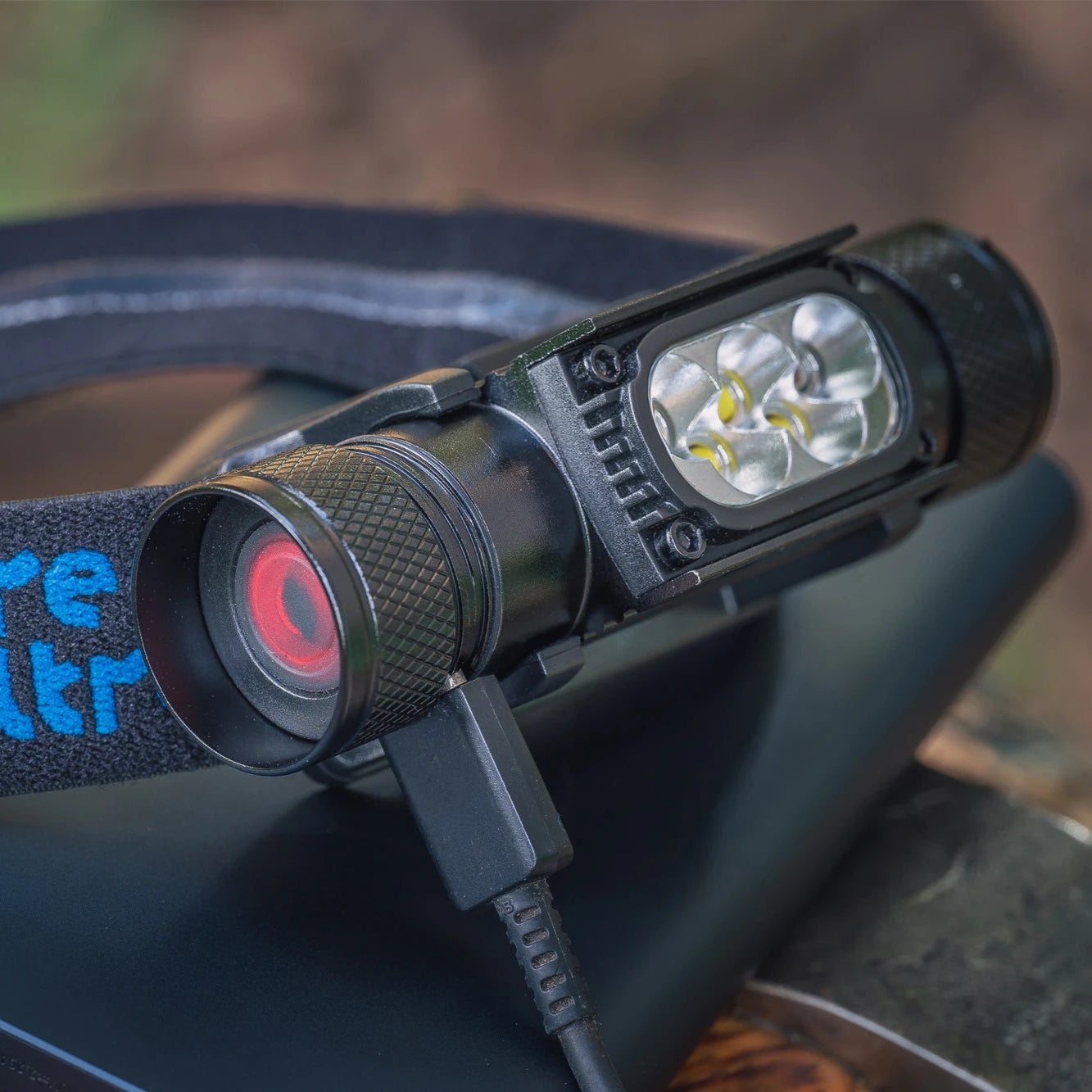 HR9 LED Stirnlampe – 900 Lumen, Rotlicht, IP66, USB-C, 300h Laufzeit - PureUltra