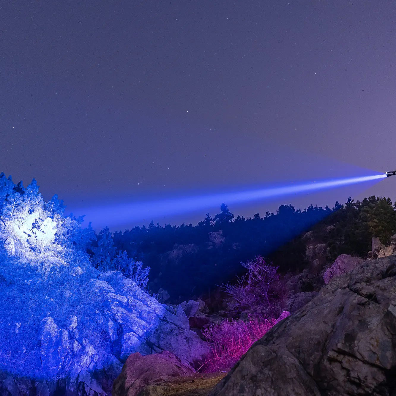 T32 Taschenlampe – 3.200 Lumen, 1.150 m Reichweite, USB-C - PureUltra