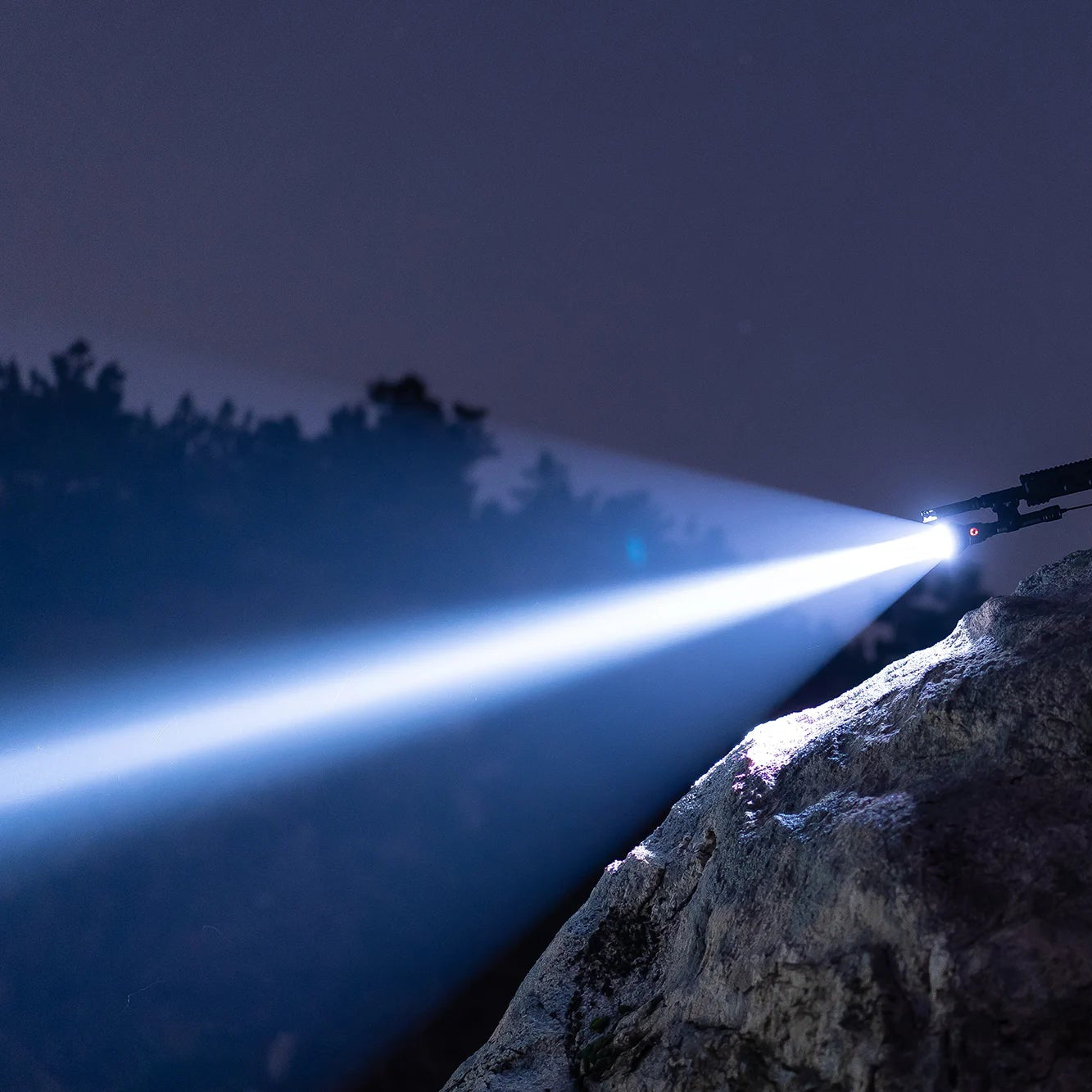 T32 Taschenlampe – 3.200 Lumen, 1.150 m Reichweite, USB-C - PureUltra