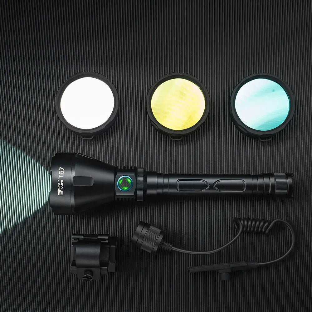 T67 LED Taschenlampe – Ultrahell, 6.700 Lumen, IP68, USB-C, 1.400 m Reichweite - PureUltra