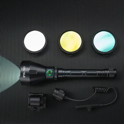 T67 LED Taschenlampe – Ultrahell, 6.700 Lumen, IP68, USB-C, 1.400 m Reichweite - PureUltra