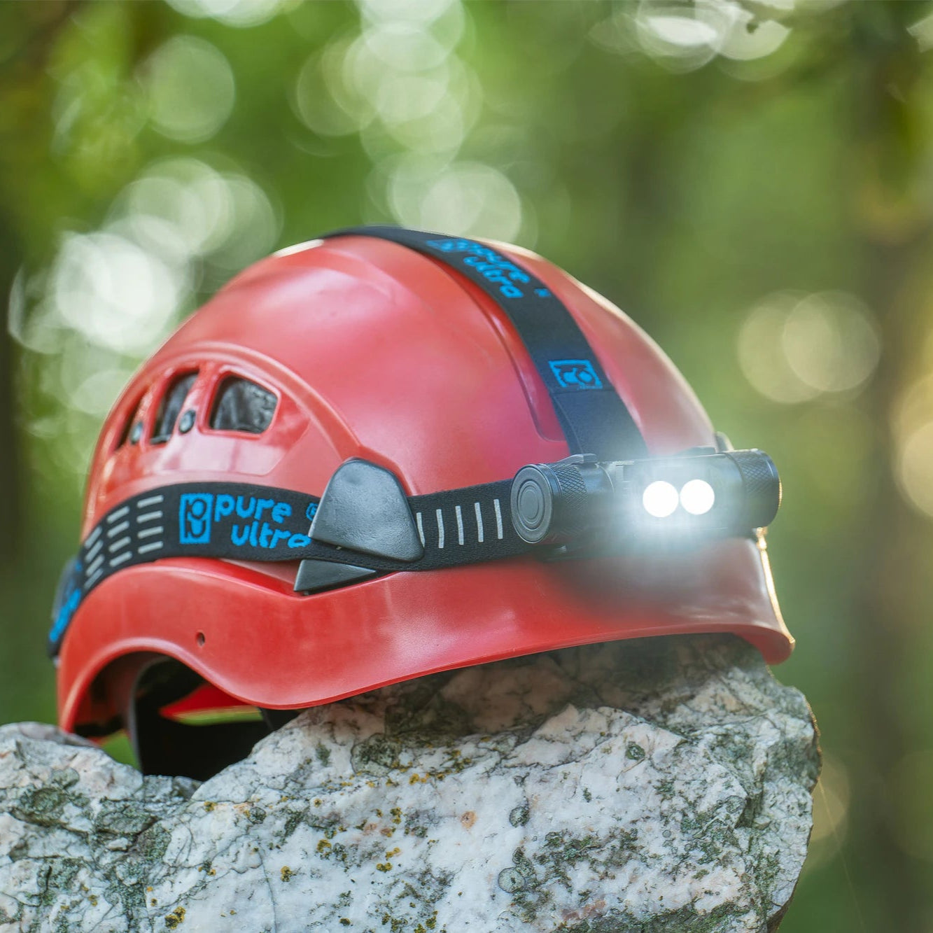 H12 Stirnlampe Wiederaufladbar 1200 Lumen, 150m Reichweite, USB-C - PureUltra