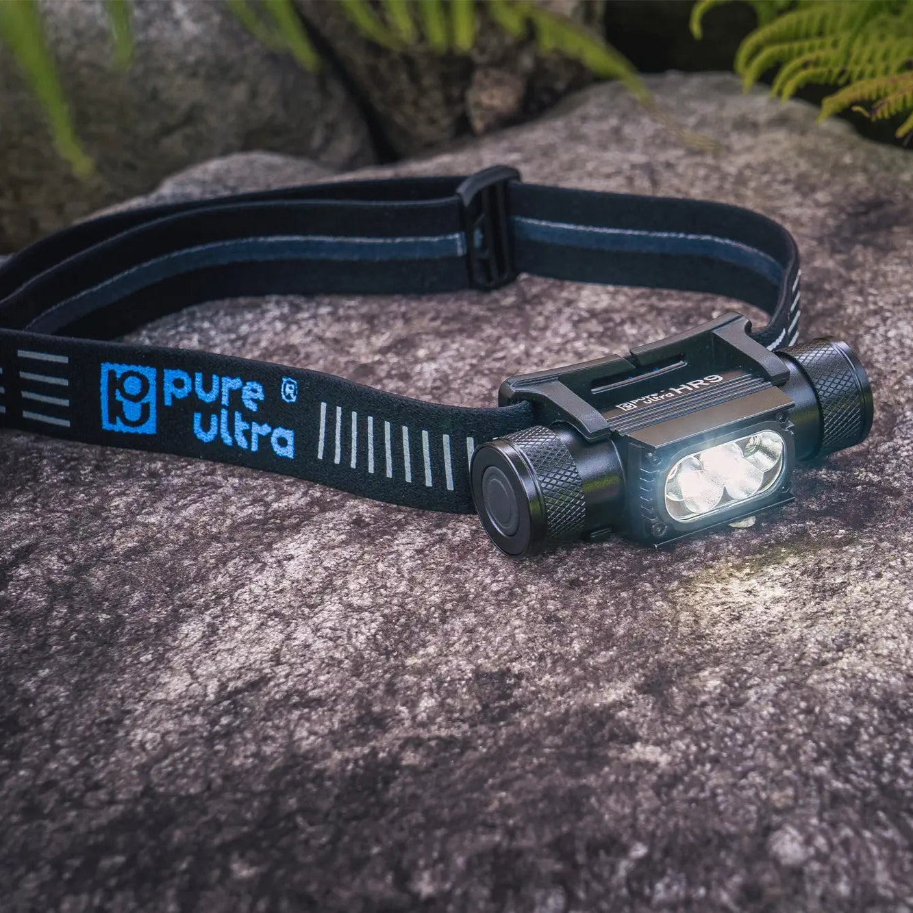 HR9 LED Stirnlampe – 900 Lumen, Rotlicht, IP66, USB-C, 300h Laufzeit - PureUltra