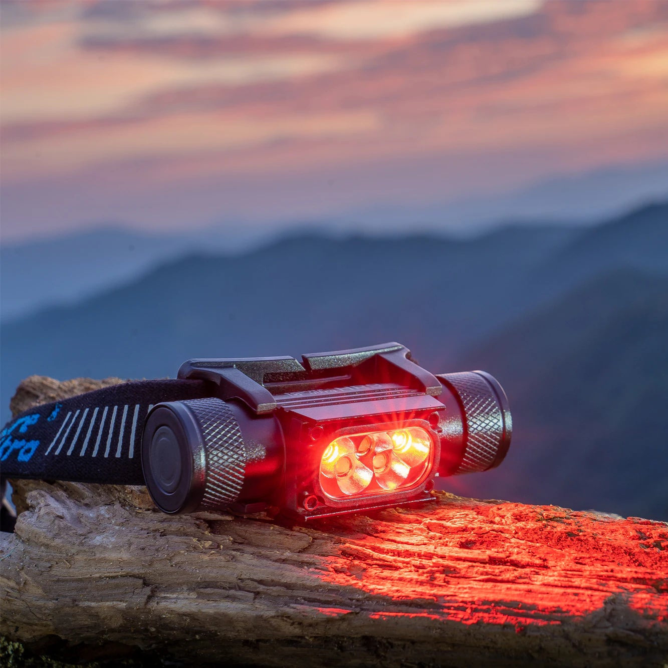HR9 LED Stirnlampe – 900 Lumen, Rotlicht, IP66, USB-C, 300h Laufzeit - PureUltra