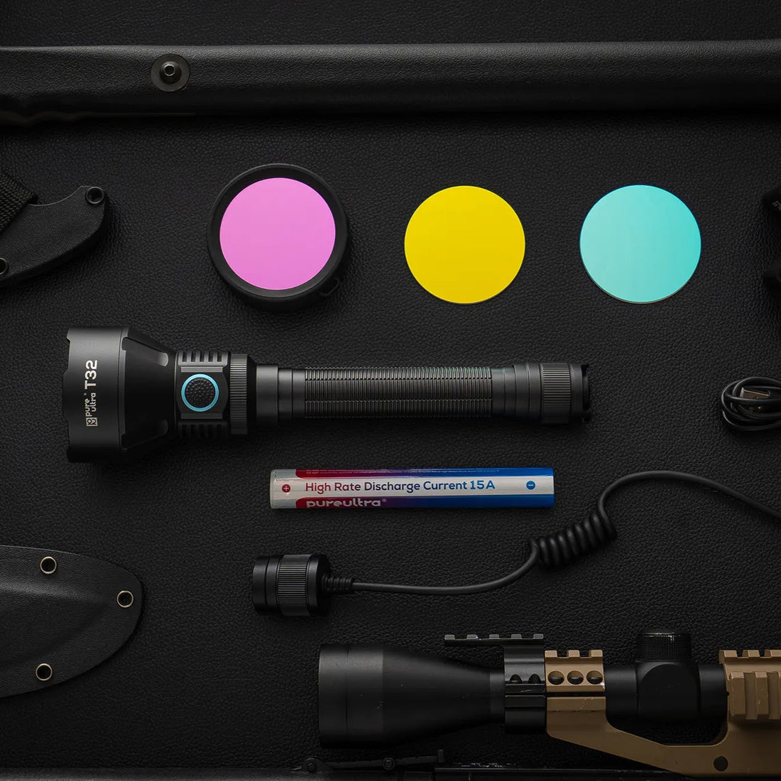 T32 Taschenlampe – 3.200 Lumen, 1.150 m Reichweite, USB-C - PureUltra