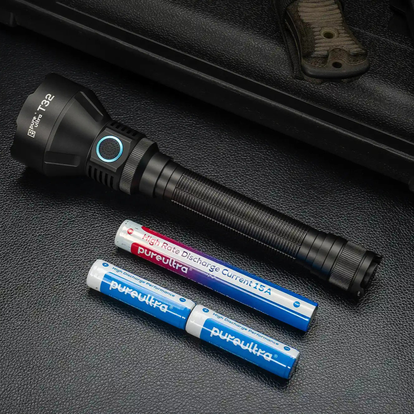 T32 Taschenlampe – 3.200 Lumen, 1.150 m Reichweite, USB-C - PureUltra