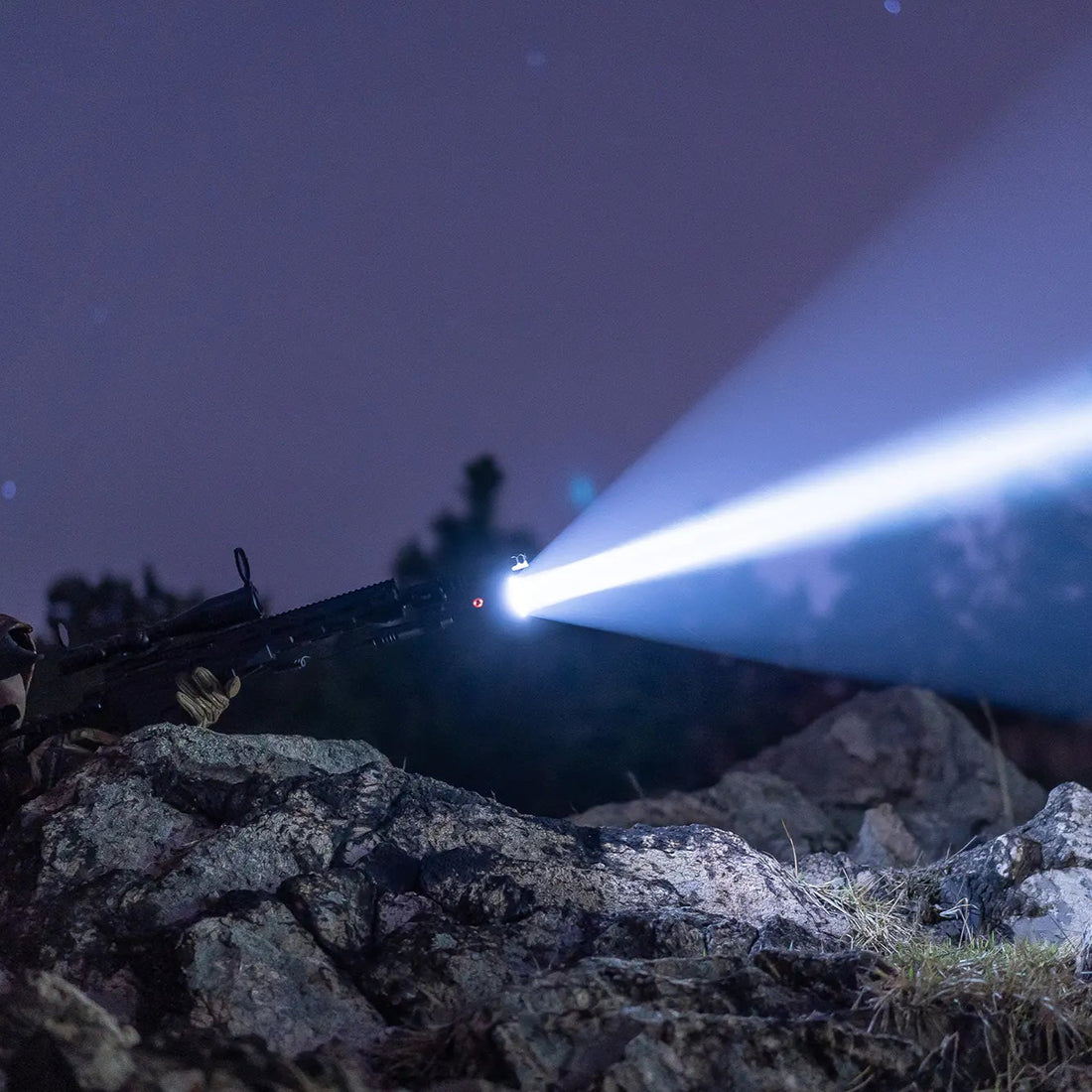 T32 Taschenlampe – 3.200 Lumen, 1.150 m Reichweite, USB-C - PureUltra