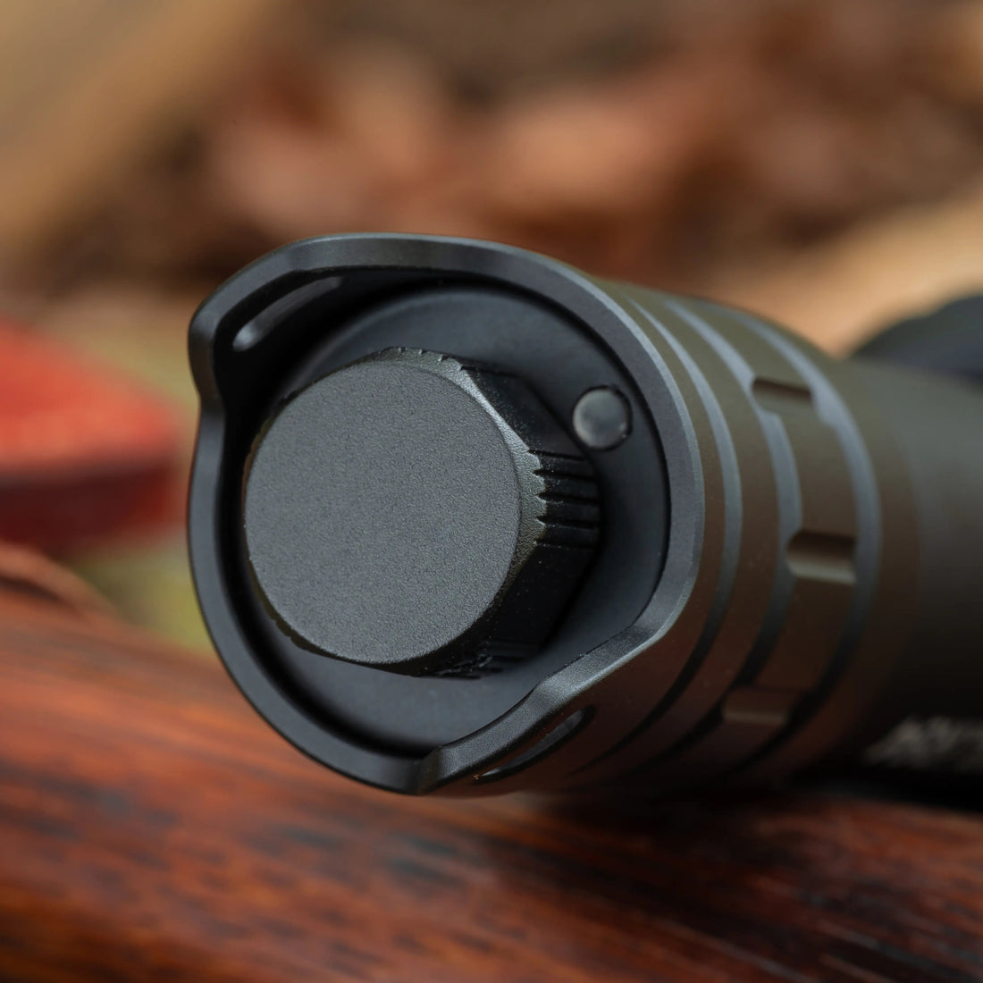 IR94 LED - Taschenlampe – 3 - in - 1 Licht (Weiß, Grün, IR940nm) mit Zoom & Dimmer - PureUltra