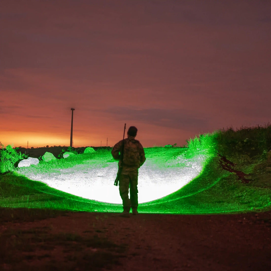 IR94 LED - Taschenlampe – 3 - in - 1 Licht (Weiß, Grün, IR940nm) mit Zoom & Dimmer - PureUltra