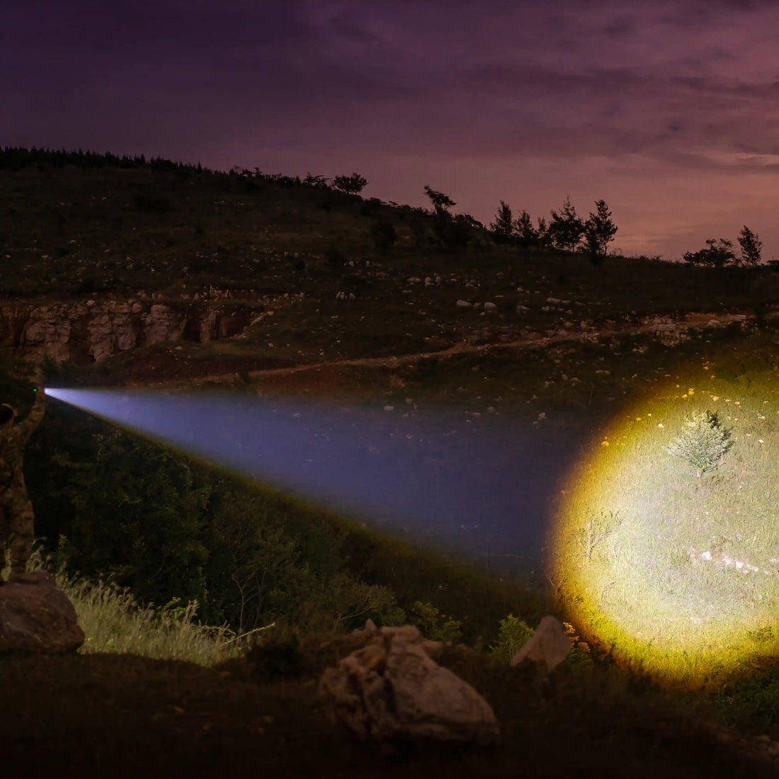 IR94 LED - Taschenlampe – 3 - in - 1 Licht (Weiß, Grün, IR940nm) mit Zoom & Dimmer - PureUltra